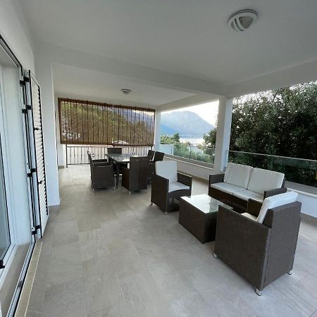 Tole Villa Podaca Exterior foto