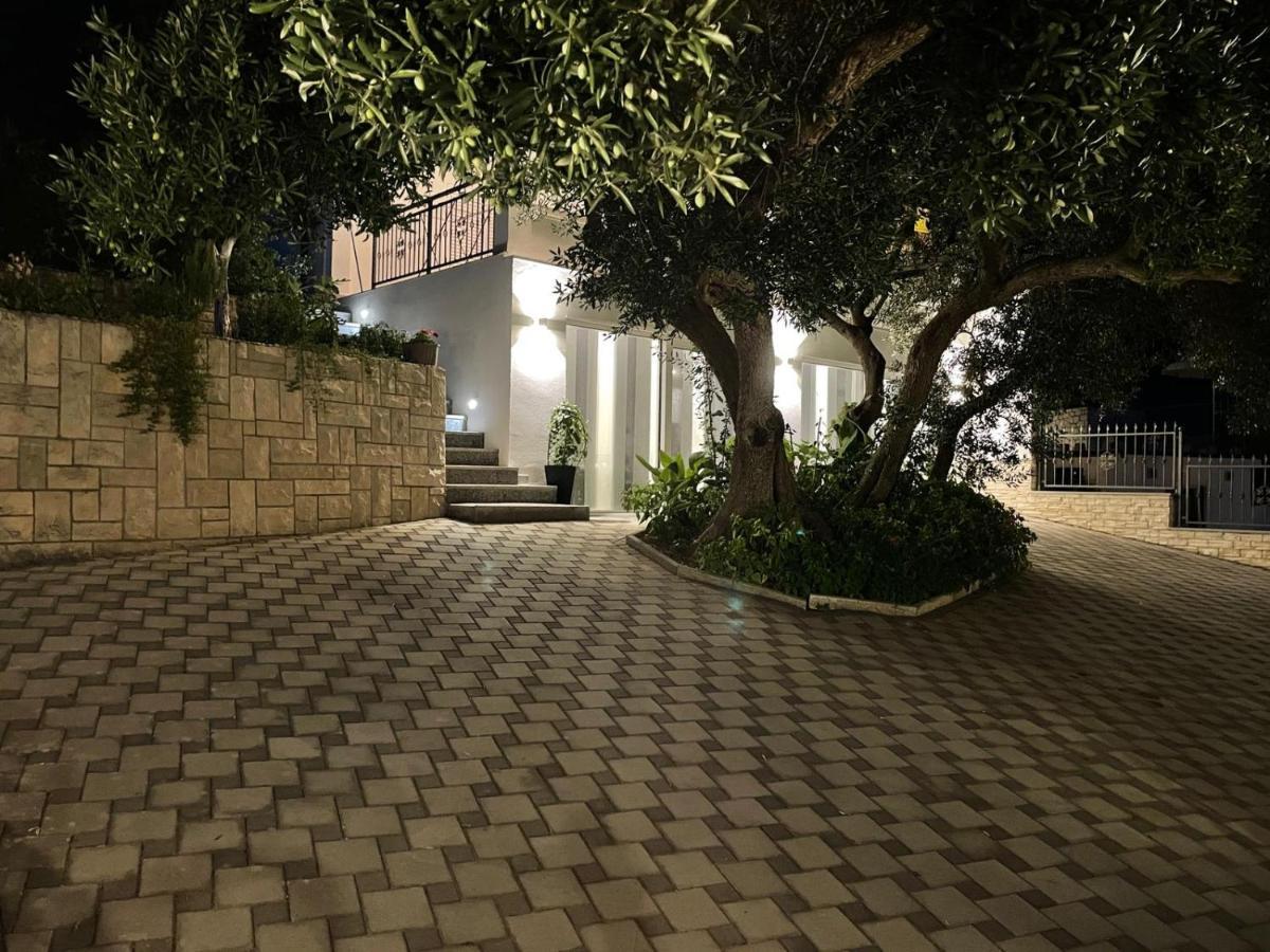 Tole Villa Podaca Exterior foto