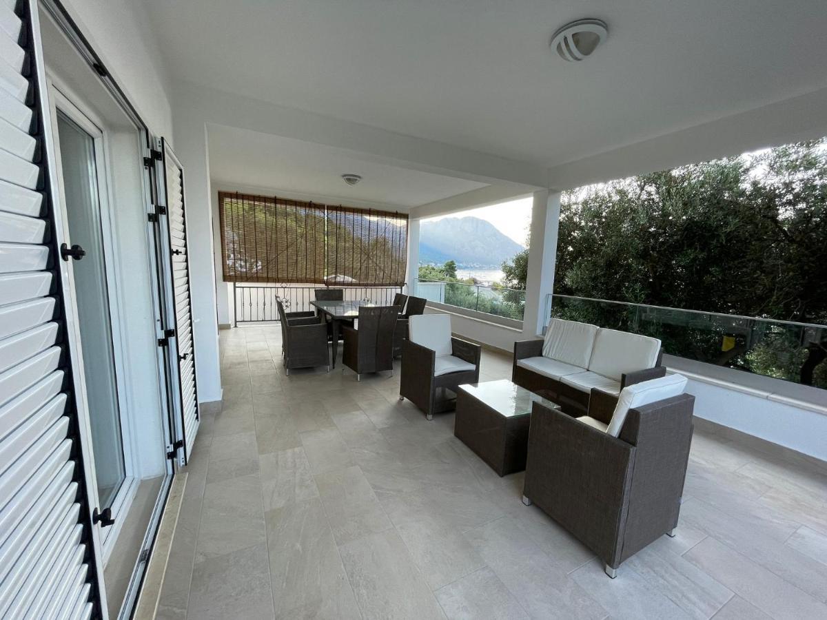 Tole Villa Podaca Exterior foto